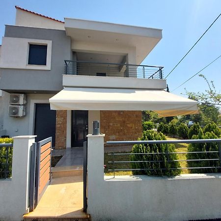 Nikiti Modern Villa Esterno foto