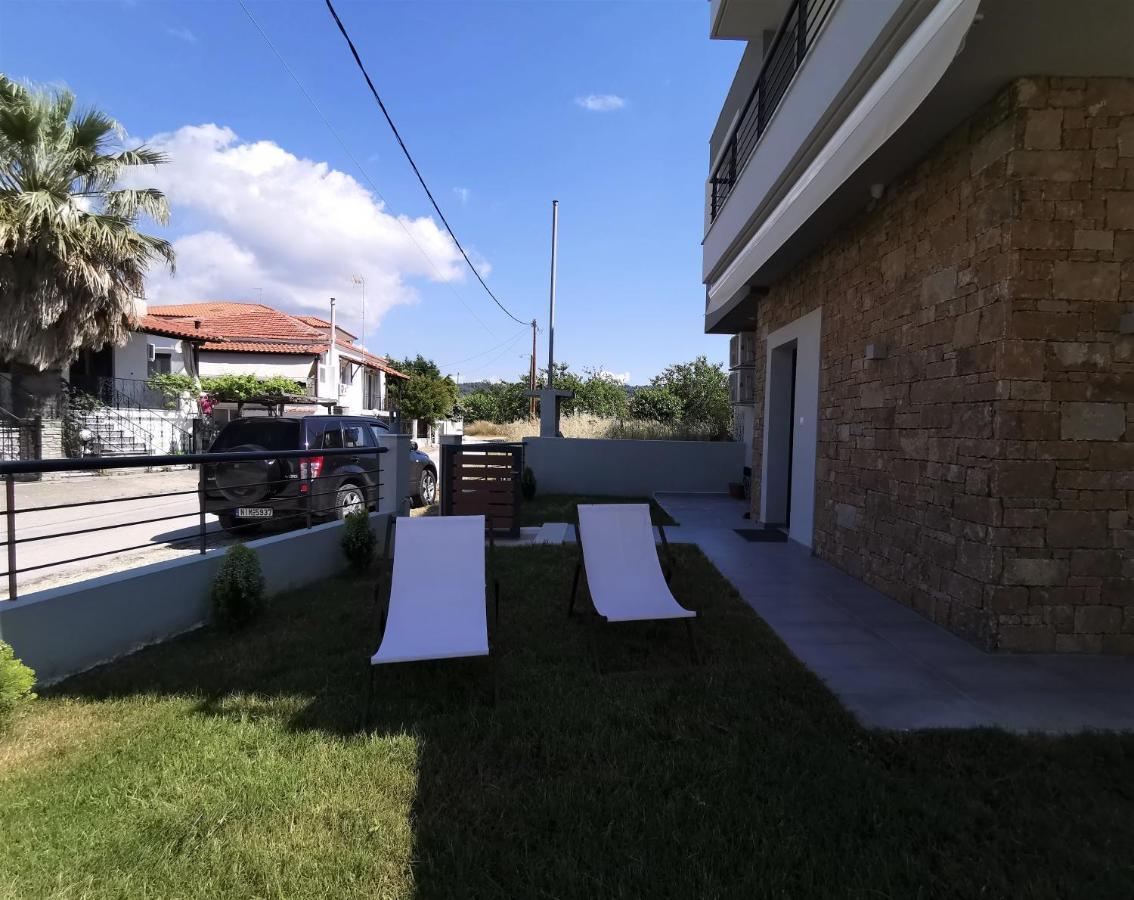 Nikiti Modern Villa Esterno foto